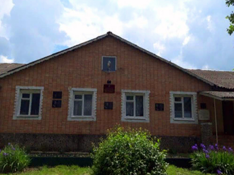 Здание школы (новое- 1986 г.)